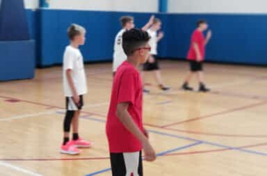 kids playing basketball