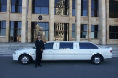 limo driver! he's arrived!